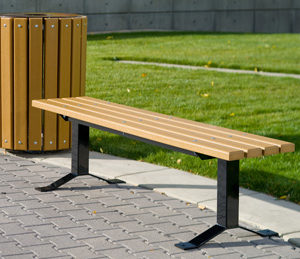 Traditional Bollard-Style Bench (952)